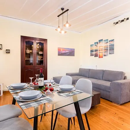 Tenedos Old Town Apartament *